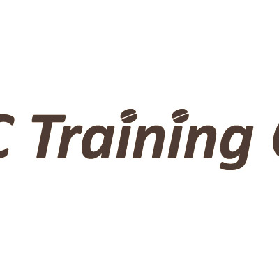 UCCトレーニングセンターロゴタイプ